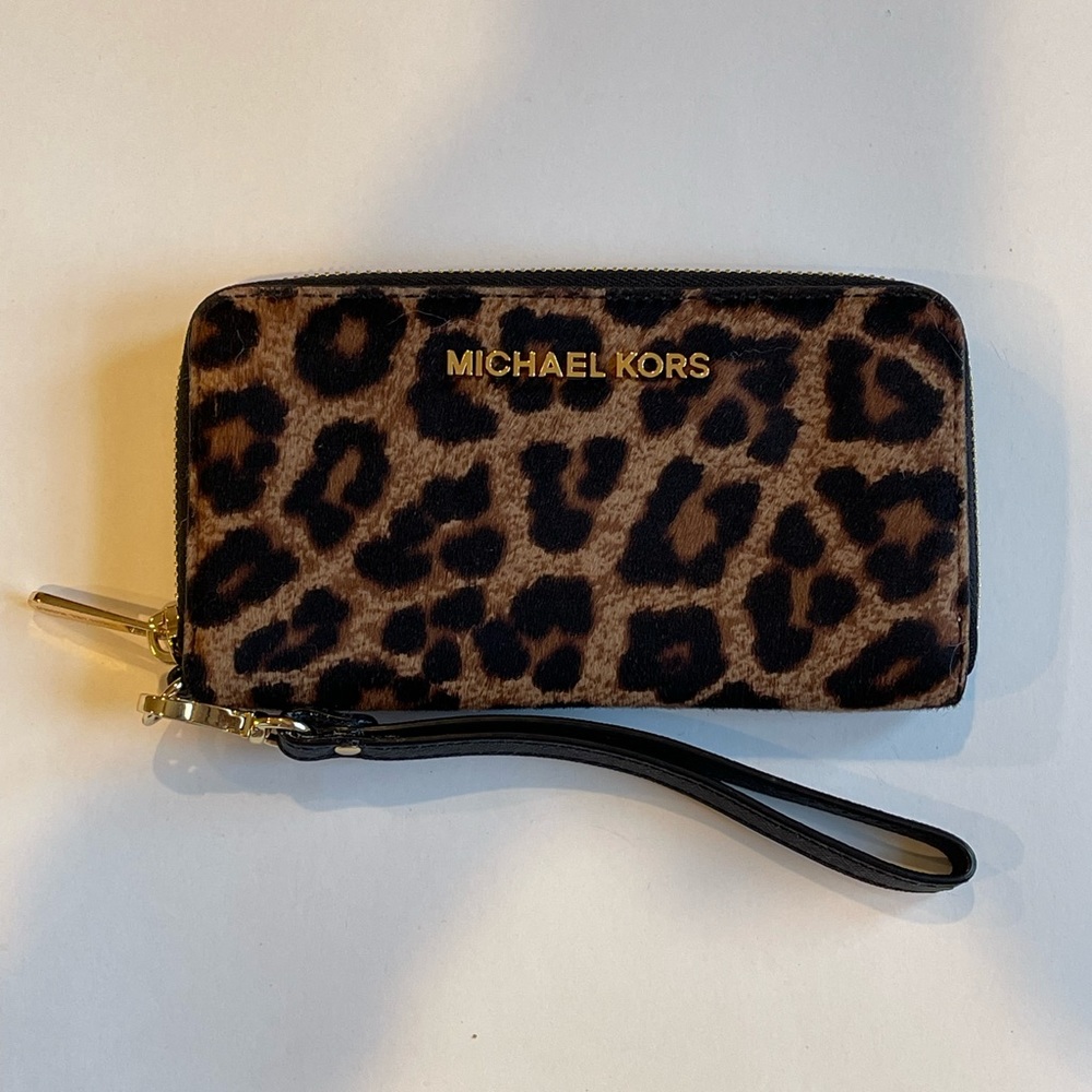 Michael Kors Wristlet Wallet